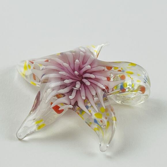 Gorgeous Murano Style Glass Starfish Pendant Lavender Blown Sea Anemone Star Bea - Picture 3 of 12